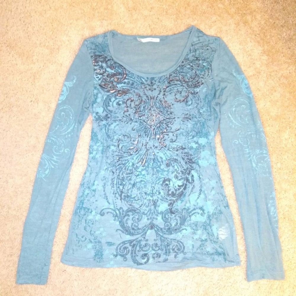 Long sleeve blue designed slight burnout